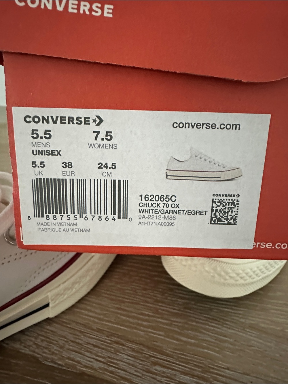 Converse Chuck 70 Low Top Sneakers - White with Red Trim - Picture 2 of 7